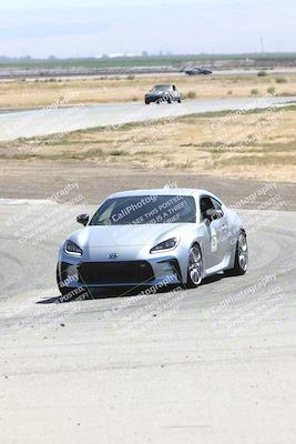 media/Sep-14-2024-Speed Ventures (Sat) [[a2bf28f496]]/Yellow Group/Session 3 (Offramp)/